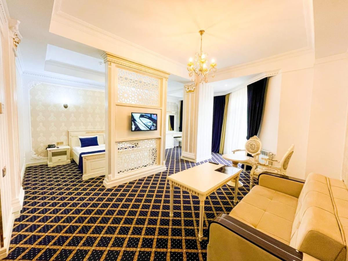 Premier Palace Baku Exterior photo Suite